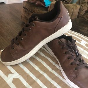 Men’s leather sneakers